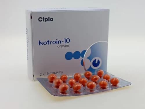 Isotroin 10 Capsule Isotretinoin